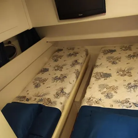 Charter Boat And Breakfast * 圣雷默