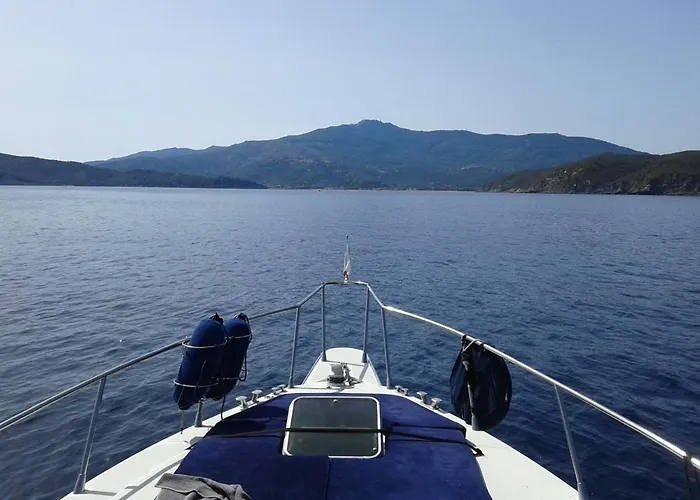 Charter Boat And Breakfast 圣雷默