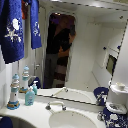 Båthotell Charter Boat And Breakfast *